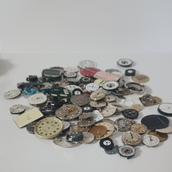 Jewelry - Assorted Watch Faces - Mixed Colors